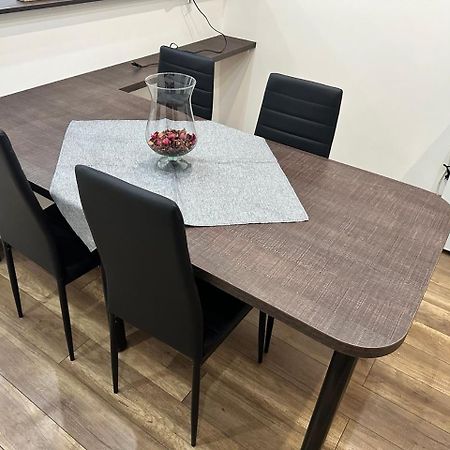 Newly Renovated 2 Rooms Apartment Downtown Нитра Экстерьер фото